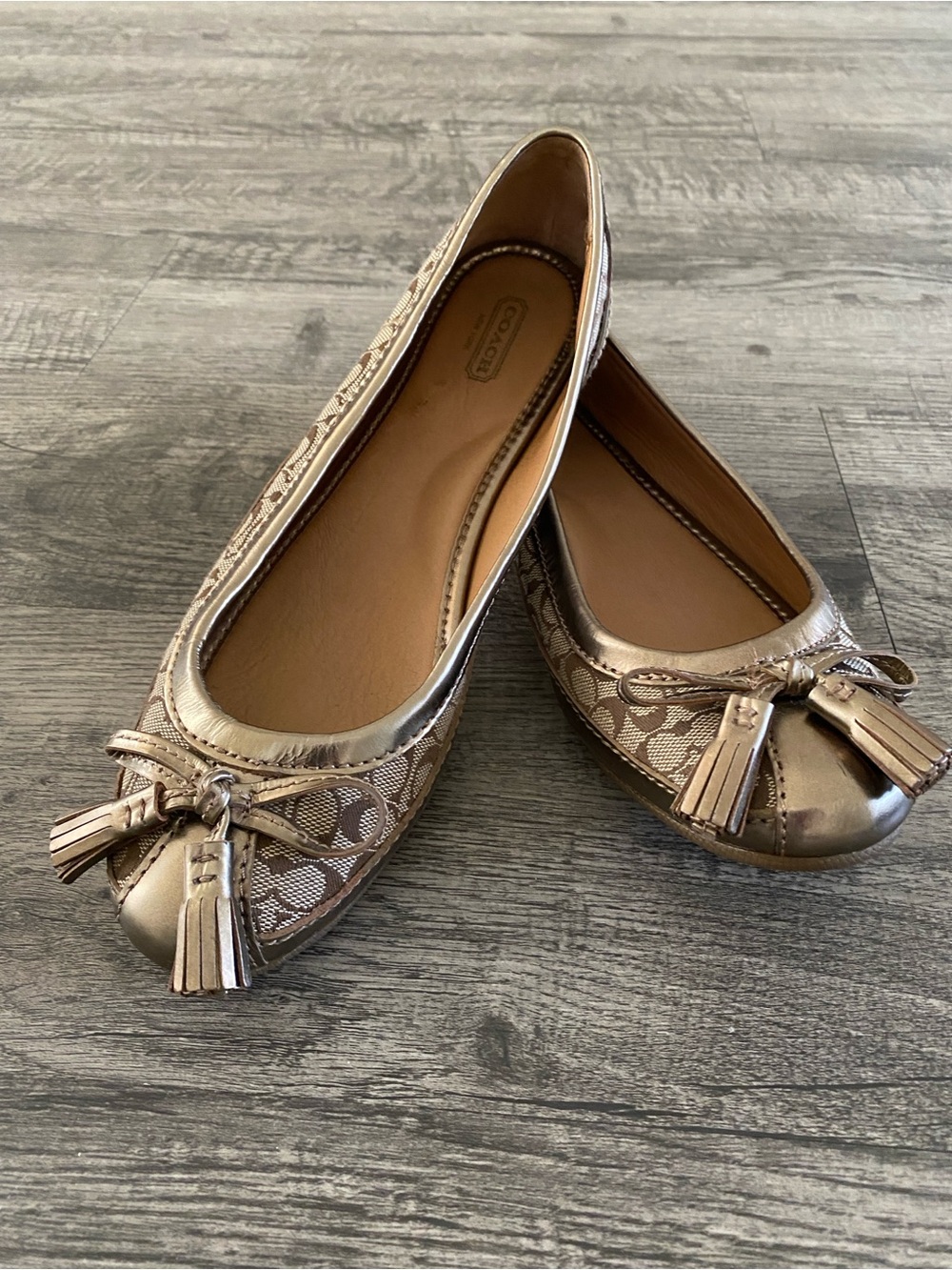 Coach Metallic Gold Signature Tassel Ballet Flats 8.5